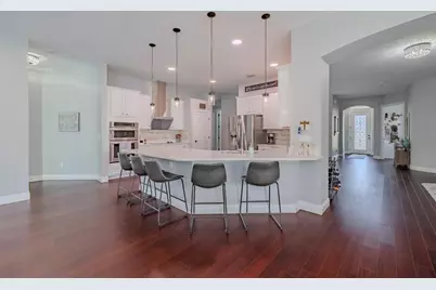 10537 Martinique Isle Drive, Tampa, FL 33647 - Photo 8