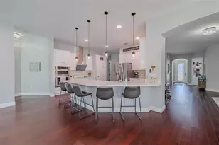 10537 Martinique Isle Dr, Tampa, FL 33647 - Photo 8