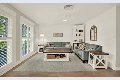 1500 86th Avenue N, Saint Petersburg, FL 33702 - Photo 2
