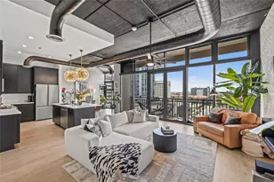 175 2nd St S, Saint Petersburg, FL 33701 - Photo 1