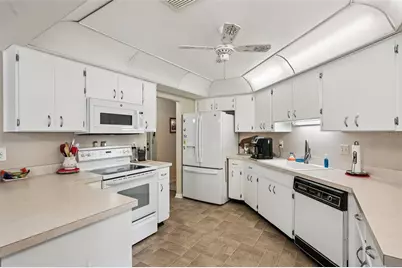 1805 New Bedford Drive, Sun City Center, FL 33573 - Photo 14