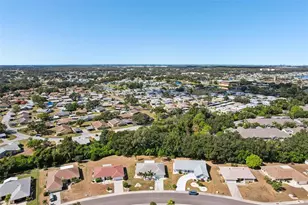 1805 New Bedford Dr, Sun City Center, FL 33573 - Photo 36