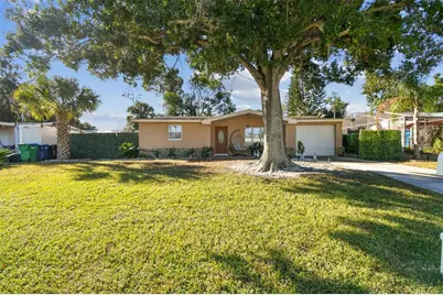 226 Maple Avenue, Palm Harbor, FL 34684 - Photo 4