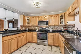 226 Maple Ave, Palm Harbor, FL 34684 - Photo 18