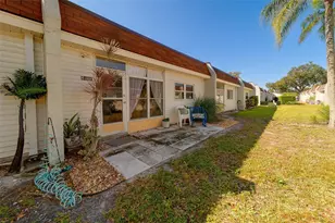 13827 Mission Oaks Blvd, Seminole, FL 33776 - Photo 28