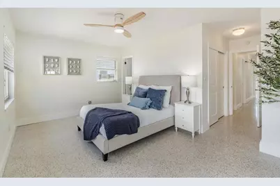 11305 5th Street E, Treasure Island, FL 33706 - Photo 14