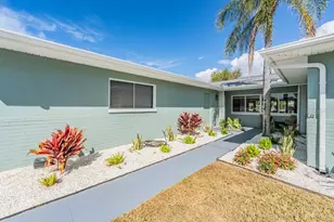 11305 5th St E, Treasure Island, FL 33706 - Photo 38