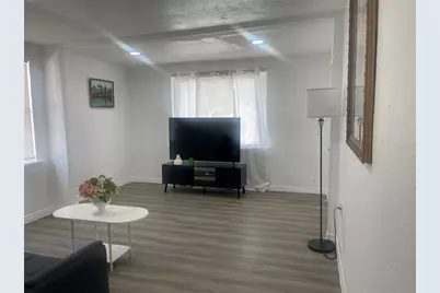 3950 45th Avenue N, Saint Petersburg, FL 33714 - Photo 6