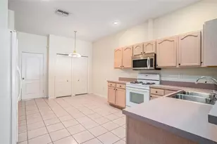 1837 Ravenridge St, Wesley Chapel, FL 33543 - Photo 8