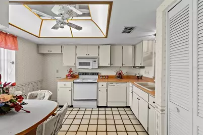 3420 Stonehaven Court E #D, Palm Harbor, FL 34684 - Photo 18
