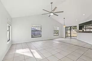 3225 Pine Club Dr, Plant City, FL 33566 - Photo 8