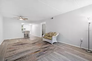 821 Patricia Ave, Dunedin, FL 34698 - Photo 14