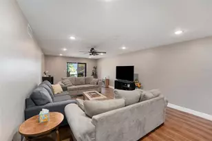 90 S Highland Ave, Tarpon Springs, FL 34689 - Photo 4
