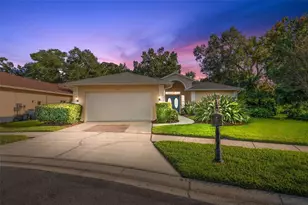 3045 Crest Dr, Clearwater, FL 33759 - Photo 4