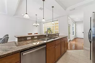 2555 W Platt St, Tampa, FL 33609 - Photo 10