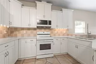 3804 N Arlington Ave, Tampa, FL 33603 - Photo 10