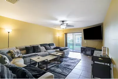 3869 Island Way, Saint Petersburg, FL 33705 - Photo 6