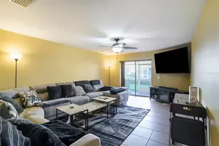 3869 Island Way, Saint Petersburg, FL 33705 - Photo 6