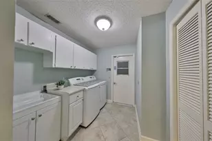 1928 E View Dr, Sun City Center, FL 33573 - Photo 26