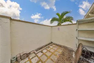 1928 E View Dr, Sun City Center, FL 33573 - Photo 44