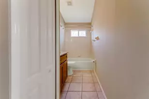 1442 Lake Shore Ranch Dr, Seffner, FL 33584 - Photo 14