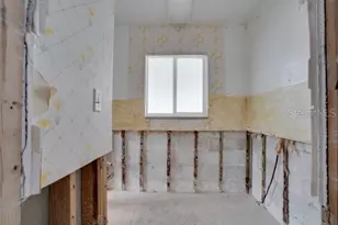 7800 4th Ave S, Saint Petersburg, FL 33707 - Photo 38