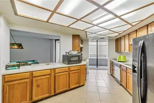 5940 Pelican Bay Plaza S, Gulfport, FL 33707 - Photo 38