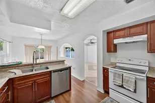 1613 Prowmore Dr, Brandon, FL 33511 - Photo 10