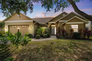 172 Lake Shore Dr W, Palm Harbor, FL 34684 - Photo 1