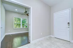 13605 Circa Crossing Dr, Lithia, FL 33547 - Photo 6