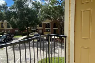 8642 Mallard Reserve Dr, Tampa, FL 33614 - Photo 4