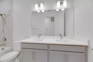 923 Signet Dr, Apollo Beach, FL 33572 - Photo 40