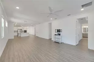 923 Signet Dr, Apollo Beach, FL 33572 - Photo 16