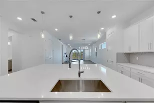 923 Signet Dr, Apollo Beach, FL 33572 - Photo 22