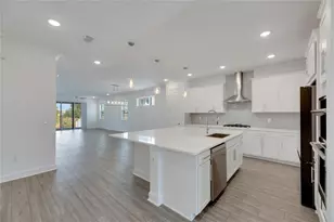 923 Signet Dr, Apollo Beach, FL 33572 - Photo 12