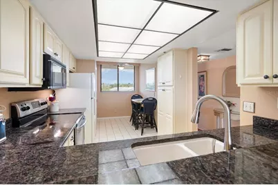 11730 Shipwatch Drive #402, Largo, FL 33774 - Photo 16