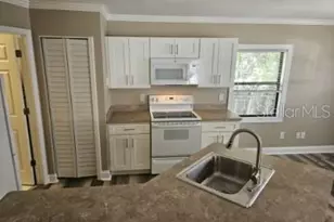 520 15th St N, Saint Petersburg, FL 33705 - Photo 8