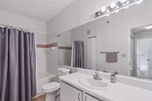 5616 Pinnacle Heights Cir, Tampa, FL 33624 - Photo 24