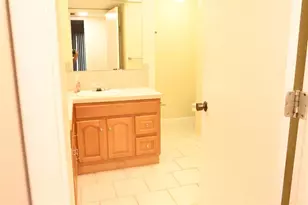 10351 Regal Dr, Largo, FL 33774 - Photo 12