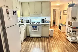 2000 E Bay Dr, Largo, FL 33771 - Photo 4