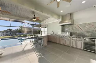 5603 Tybee Island Dr, Apollo Beach, FL 33572 - Photo 8