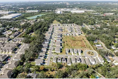 10945 Trailing Vine Drive, Tampa, FL 33610 - Photo 38