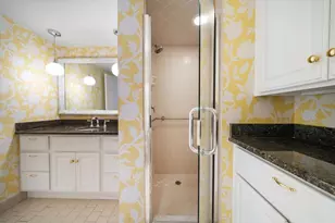 131 Bluff View Dr, Belleair Bluffs, FL 33770 - Photo 24