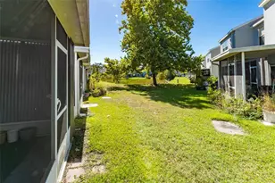 10423 Heron Lake Dr, Riverview, FL 33578 - Photo 4