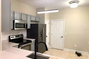 11106 Windsor Pl Cir, Tampa, FL 33626 - Photo 6