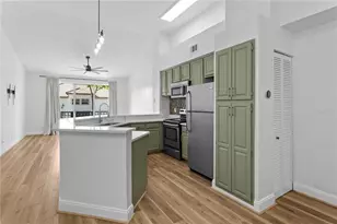 604 Arbor Lake Ln, Tampa, FL 33602 - Photo 12