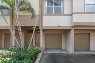 604 Arbor Lake Ln, Tampa, FL 33602 - Photo 2