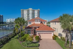 1648 Sand Key Estates Ct, Clearwater Beach, FL 33767 - Photo 1
