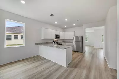 385 Begonia Court, Poinciana, FL 34759 - Photo 4