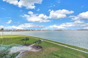 1 Key Capri, Treasure Island, FL 33706 - Photo 6